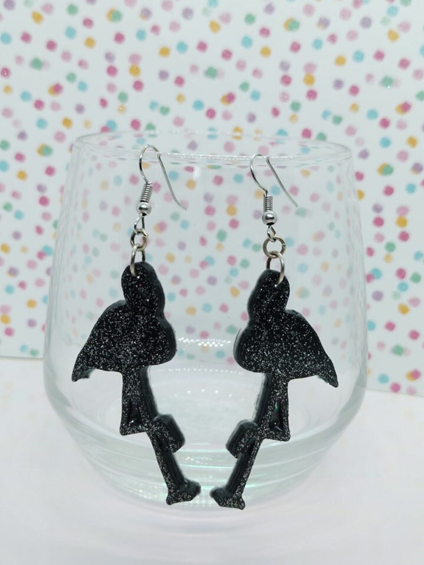 Boucles d’oreilles petit flamingo noires